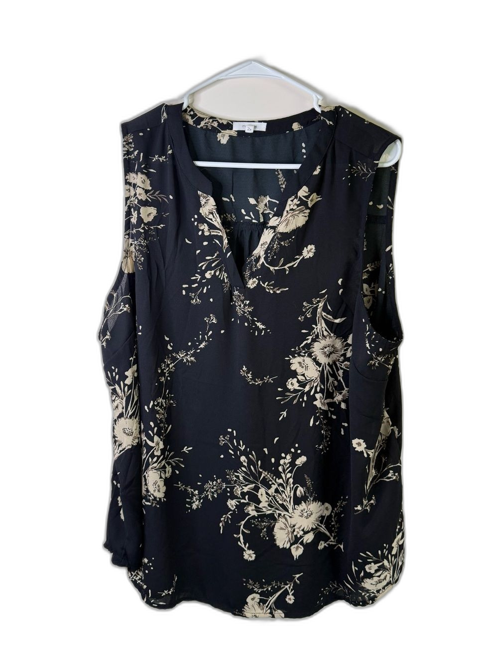 Maurices Black Sleeveless Floral V-Neck Blouse 2X